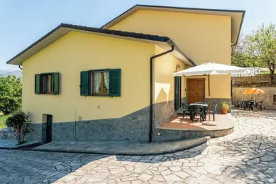 Image de Maison de vacances 'Casa Mia' avec vue sur les montagnes, terrasse privée et jardin privé