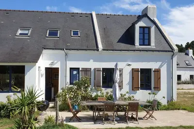 Image de Belle maison belleiloise 4* avec jardin privatif clos