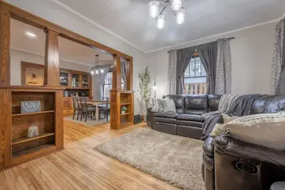 Image de Prime Location\/ Few blocks to downtown