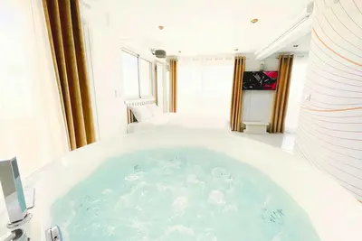 Image de Spa et vue mer