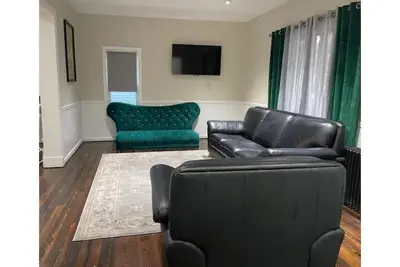 Lovely 1901 Victorian newly renovated 3 bed 2 bath
