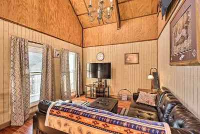 Image de Calico Rock Home, Walk to White River & Dtwn!