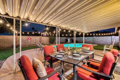 Image de Modern Farmhouse with Free Heated Pool & Fast Wifi