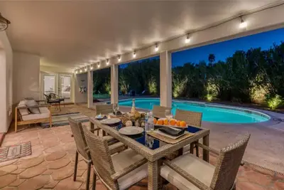 Image de Scottsdale Home is magical location & Heated Pool
