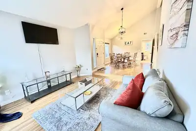 Image de Grand New-3br/3bth, Sjc DwnTwn/Airport/PrivateYard