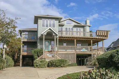 Image de Spacious 5 Br Home in Schooner Ridge w/Access to Multiple Community Pools & Rec Center