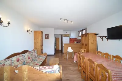 Image de grand appartement de 80 m2 aux pieds des pistes centre station. 12 couchages