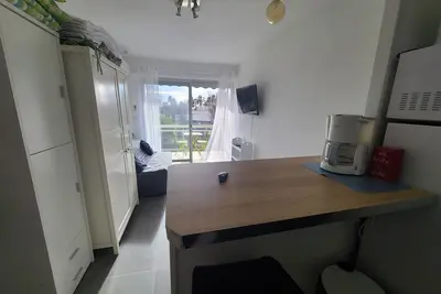 Image de Plages 130m. Balcon. Wifi. Parking privé/sécurisé.