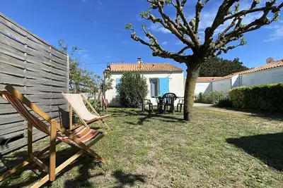 Image de Maison proche plage et pistes cyclables, 6 couchages, jardin clos, parking, ménage inclus - Saint-Denis-d'Oléron