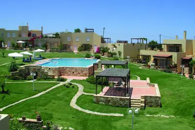 Aphrodite 3- Pigi Paradise, apartment with communal pool