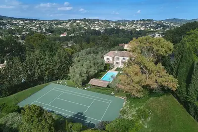 Image de Large Villa With Tennis Court and Walking Distance to the old Town