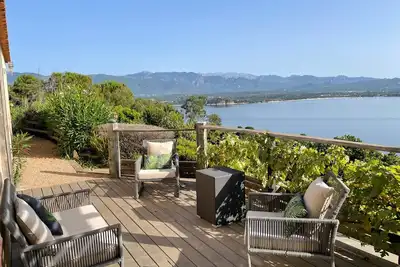 Image de Mini-Villa Vue Mer Panoramique 180°, À 5 Minutes De La Plage.