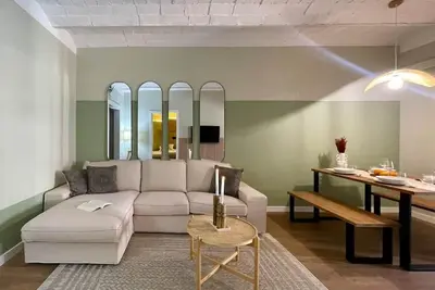Image de Plaza Catalunya Recently renovated 5bd-4bth