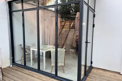 Image de Folie sur cour à Palavas-Les-Flots ( studio avec patio )