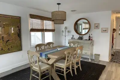 Image de Ventnor newly renovated beach condo