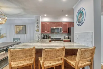 Image de Seaside 304 - Three Bedrooms, Three Bath Condo in Oceanfront Complex