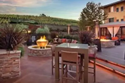 Image de Vino Bello Studio 2 Double beds sleeps 4/kitchenette/free shuttle to Bottle Rock