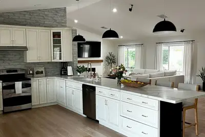 Image de Renovated Luxury Resort Living