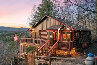 Image de Mountain view cabin near Ellijay w/ hot tub!