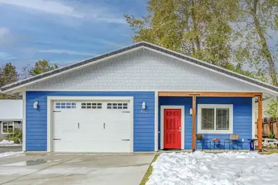 Image de Cozy modern 3bd/2ba home centrally located in the mountains