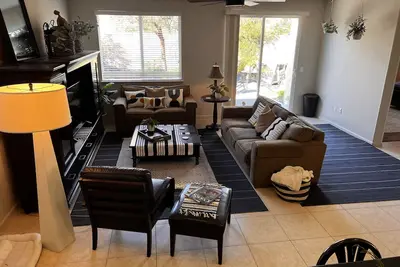 Image de Nicely Appointed 2 bed 2 bath home in resort style community