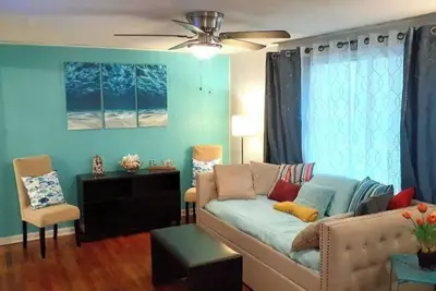 Image de Cozy home, Quiet, Safe, Wi-Fi, Pet Friendly