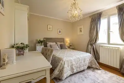 Image de Appartement en duplex type villa grande terrasse dans propriété avec piscine
