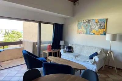 Image de Agréable duplex climatisé 62 m2 4\/6 personnes au calme proche centre et mer.