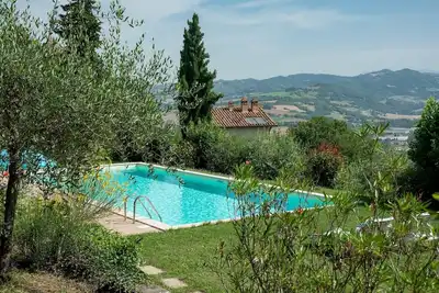 Palazzo San Savino, villa with pool