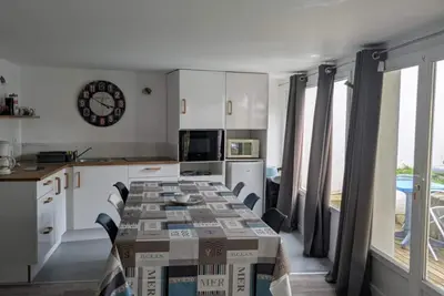 Image de Appartement Lumineux à 300m du Port