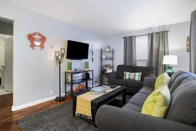 Image de Cozy Cottage Getaway-Relax and Recharge-Minutes from Beaches