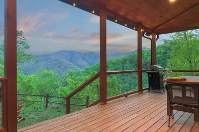 Image de Long Views Retreat/3 Suites/Pet-Friendly - Sleeps 8