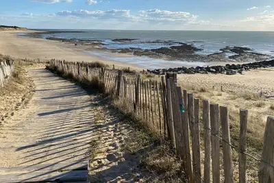 Image de Maison de charme île de Ré, à 2 pas des plages et du Golf.