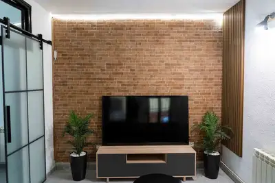Image de Modern apartment with patio \"Yourotherhome\".
