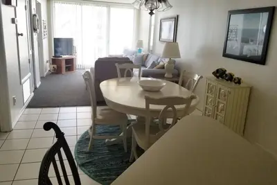 Image de 2 bedroom / 2 bath oceanVIEW condo unit