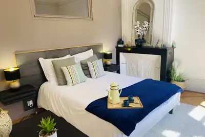 Image de Charmant appartement au cœur de la Cité Médiévale - T3 75m2