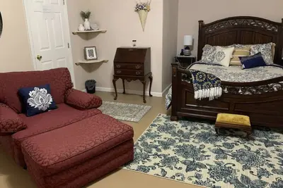 Image de Discover Gaffney charm, just minutes away from Limestone Univ. and Outlet Mall