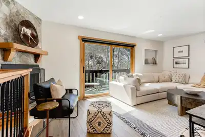 Image de Luxury Vail 3bd/2ba w/ Hot Tub!