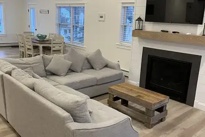 Image de Family friendly, quiet neighborhood whilst only 22 min walk to downtown pier