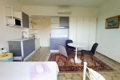 Image de Studio for 2-3 in villa, satellite Tv, garden, pool, 10 min. walk to the beach