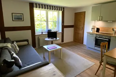 Image de Nature and tranquillity - in a historic thatched farmhouse with a large garden
