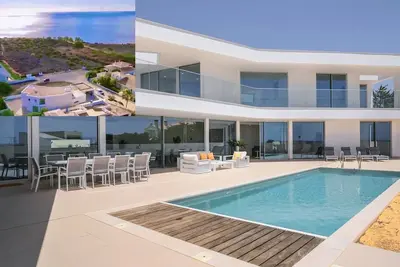 Image de Ocean view Architectural Modern Villa