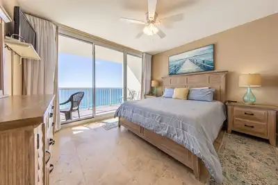 Image de Breathtaking Views in this 3 Br 2 Ba in Tower 1 at the Majestic! ! ! !