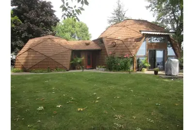 Image de Dome Sweet Home - 4 bedroom lakefront dome house