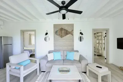 Image de Encanto del Mar-Bella Vista-3 min from the West Bay Beach