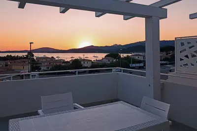 Image de White Terrace - Condominio AcquaLife