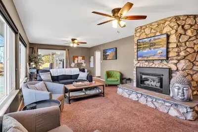 Image de This house is a 3 bedroom(s), 2 bathrooms, located in Cañon City, Co.