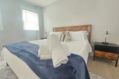 Image de Downtown Living- 3br- Pet Friendly- Parking
