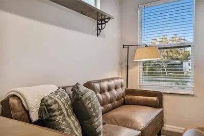 Image de Rustic St. Pete Retreat