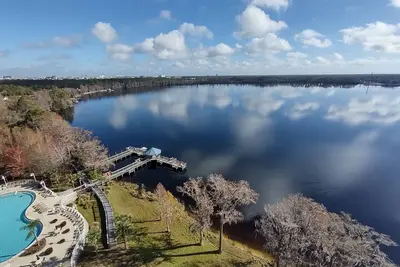 Image de Large Lakeview Condo just 1 mile to Disney with Balcony & 2 Resort Pools & Spa
